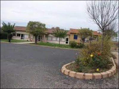 Petit tour en Occitanie, à Aussac. Commune de l'aire urbaine Albigeoise, elle se situe dans le département ...