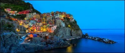 Qui a dit : "Le v&eacute;ritable voyage de d&eacute;couverte ne consiste pas &agrave; chercher de nouveaux paysages, mais &agrave; avoir de nouveaux yeux." ?