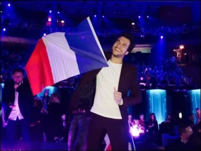 Dans la chanson phare de l'Eurovision 2016, "J'ai cherché", quels mots manquent ? : "Au gré de nos blessures et de nos désinvoltures, c'est quand on n'y croit plus du tout qu'on trouve un ... en nous"