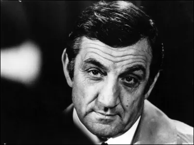 Elle partage l'affiche avec Lino Ventura avant le film...