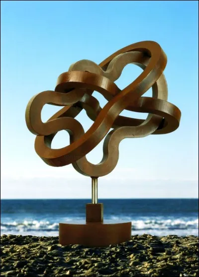 Les dolmens et les menhirs ont été construits par les Gaulois.