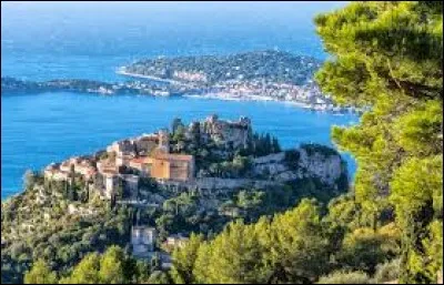 Petit tour en région P.A.C.A., à Èze. Ville de la métropole Niçoise, elle se situe dans le département ...