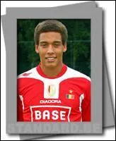 Comment s'appelle ce joueur ?