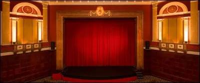 Dans quelle pièce de théâtre de William Shakespeare apparaît le personnage de Prospero ?