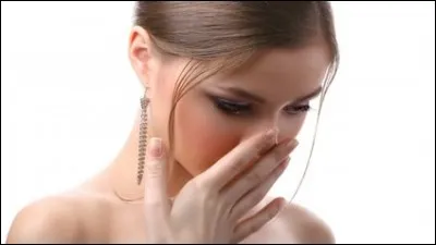 Est-ce que tu as des pertes blanches (c'est un liquide visqueux qui sort du pubis) ?