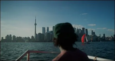 En quelle langue est écrite la devise du Canada ?