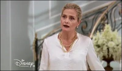 Qui est cette femme marraine d'Ambre ?