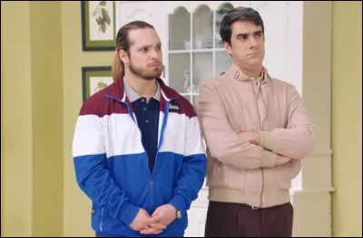 Qui sont ces deux hommes qui connaissent Roberto ?