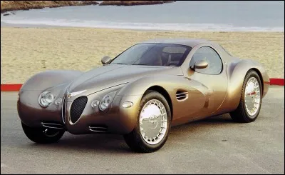 Ce concept-car de 1995 signé Chrysler rend hommage à la célèbre Bugatti des années 30.