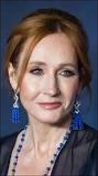 Quel est le véritable prénom de J.K Rowling ?