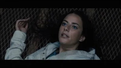 Quel nom, Teresa hurle-t-elle après son réveil brutal dans la boîte ?