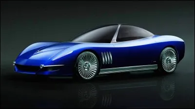 Ce concept-car est issu de la collaboration entre Chevrolet et Giorgetto Giugiaro.