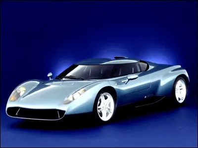 Ce concept-car, présenté en 1996 au Salon de Genève, est un vrai bijou de modularité, pouvant en effet opter tour à tour pour 3 types de carrosserie.