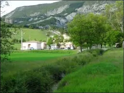 Commune de la r&eacute;gion P.A.C.A., dans l'arrondissement de Castellane, Clumane se situe dans le d&eacute;partement ...