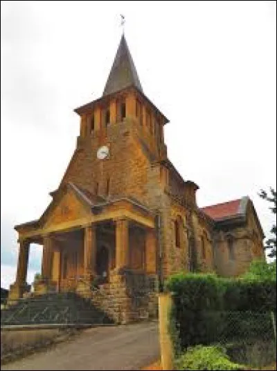 Nous terminons notre balade dans le Grand-Est devant l'église de la Présentation-de-la-Bienheureuse-Vierge-Marie de Ville-devant-Chaumont. Petit village de 50 habitants, dans l'arrondissement de Verdun, il se situe dans le département ...