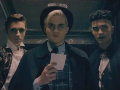 Qui sont les 3 personnes du passé qui cherche Léna Grisky ?