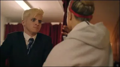 Dans quel épisode Léna se retrouve-t-elle face à Frank ?