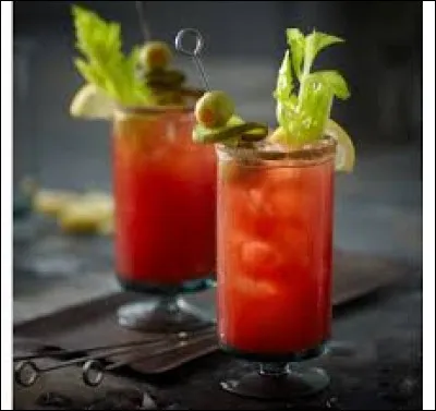 Quel alcool est la base du cocktail César ?