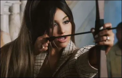 Selon cette photo quel titre lui appartient ?