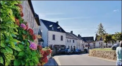 Village de Nouvelle-Aquitaine, dans l'arrondissement de Tulle, Darazac se situe dans le d&eacute;partement ...