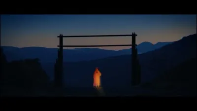 Selon cette photo quel titre lui appartient ?