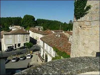 Commune de Nouvelle-Aquitaine, Montignac-Charente se situe dans le département ...
