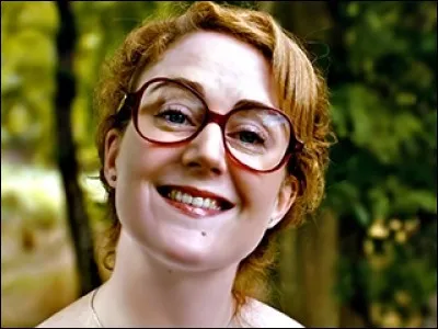 Quelle est la particularité de cette professeure ?