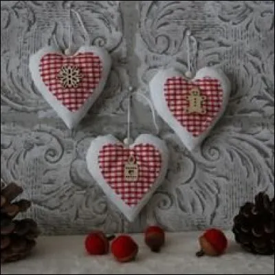 Sentiment d'affection entre deux personnes ; attachement, sympathie qu'une personne témoigne à une autre :