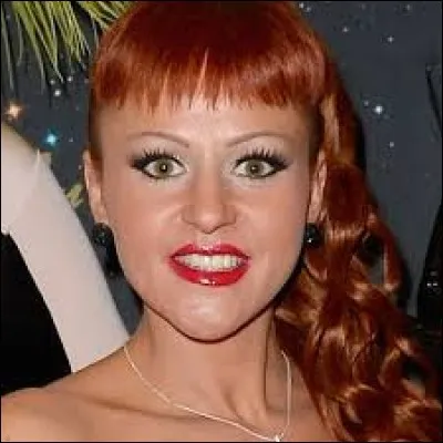 Elle chantait "Papillon de lumière".