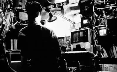 Comment s'appelle l'ordinateur du hros, qu'il a lui-mme construit ?