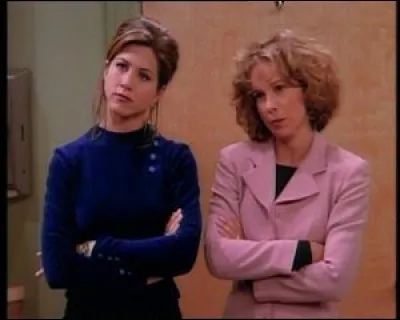 Pourquoi Rachel avoue-t-elle à Mindy qu'elle a couché avec Barry (le fiancé de Mindy et l'ex de Rachel) ?