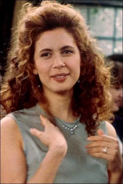 Comment s'appelle l'amante de Carol, l'ex-femme de Ross ?