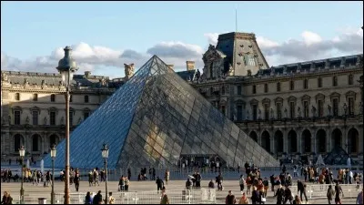 Ensuite, quel est ce bâtiment d'une grande beauté ?