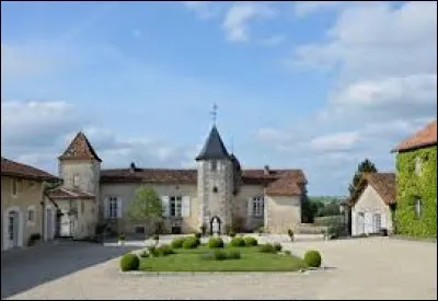 Je vous propose de partir en Nouvelle-Aquitaine, &agrave; la d&eacute;couverte du domaine du Maine-Giraud, &agrave; Champagne-Vigny. Village de l'arrondissement d'Angoul&ecirc;me, o&ugrave; Alfred de Vigny &agrave; r&eacute;sid&eacute;, se situe dans le d&eacute;partement ...