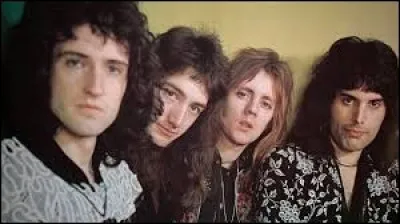 ''Seven Seas of Rhye'' est une des premières chansons du groupe Queen. Combien y a-t-il d'océans sur Terre ?