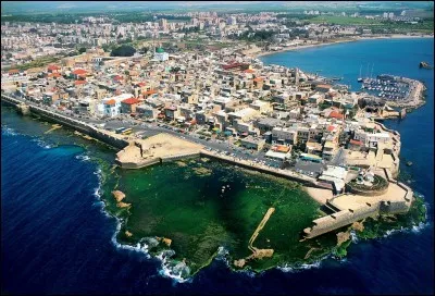Dans quel pays actuel situez-vous la ville de Saint-Jean d'Acre ?