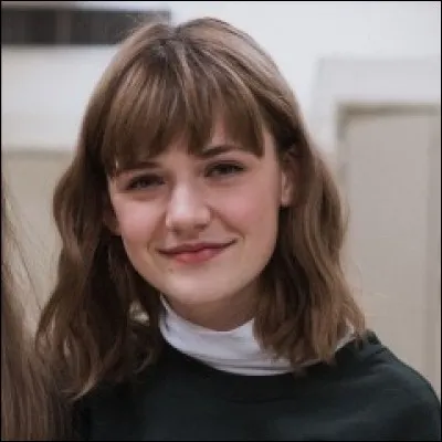 Quel est le nom de la deuxième blonde de Clovis ?