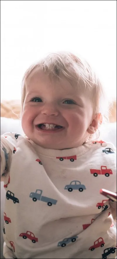 Comment s'appelle le petit frère de Clovis ?