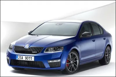 Allons voir cette sportive tchèque. Son constructeur n'est pas connu pour proposer des sportives. Quelle est cette voiture ?