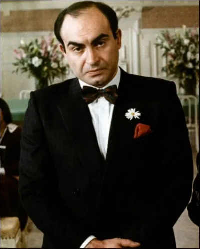 Il était Jo Longman dans "Édith et Marcel", Milan, homme de main, dans "Les Compères", Antoine Jobert dans "Mes meilleurs copains" : c'est ...