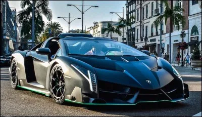 Quel est le modèle de cette Lamborghini ?