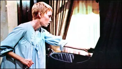 "Rosemary's Baby" est un film mis en scène par Sydney Pollack.