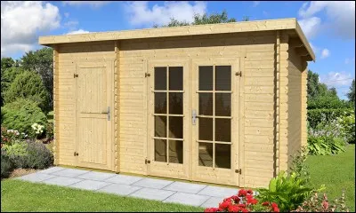 À quelques mètres de celle-ci, se trouve cette petite cabane, qui entrepose divers matériaux de jardinage. Ceci est un...