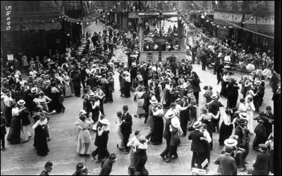 Chérie, rentre, il est grand-temps, ton mari est très souffrant !