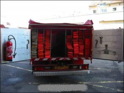 Ce vhicule est utilis pour tablir sur des grandes longueurs. Quel est son nom ?