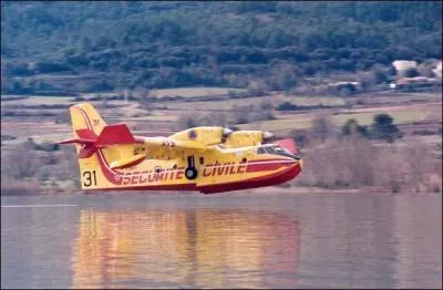Quel nom d'oiseau est donn  cet appareil de la Scurit Civile ?