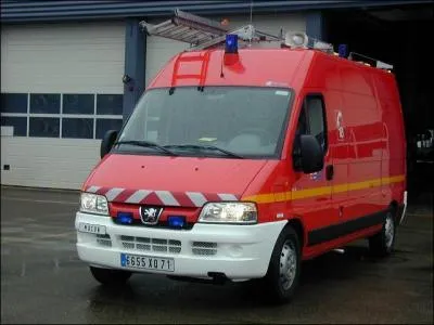 Quel est le nom de ce vhicule utilis pour des interventions diverses ?