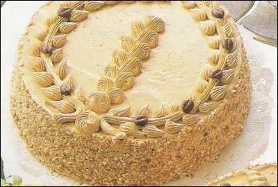 Et enfin, aujourd'hui, on fête l'anniversaire d'une personne que nous connaissons bien sur le site, j'ai nommé Ferlie ! Quel gâteau allons-nous partager avec elle ?