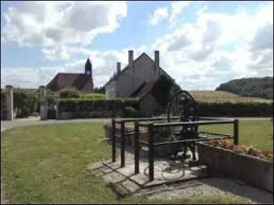 Nous terminons notre balade dans l'Aube, à Vougrey. Petit village de 46 habitants, il se situe dans l'ex région ...