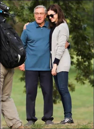 Dans quel film, parmi ces quatre, peut-on voir Anne Hathaway jouer aux côtés de Robert de Niro ?